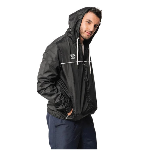 F21W03-111 Umbro Prendas Masculino Campera Rain_Tokio Black